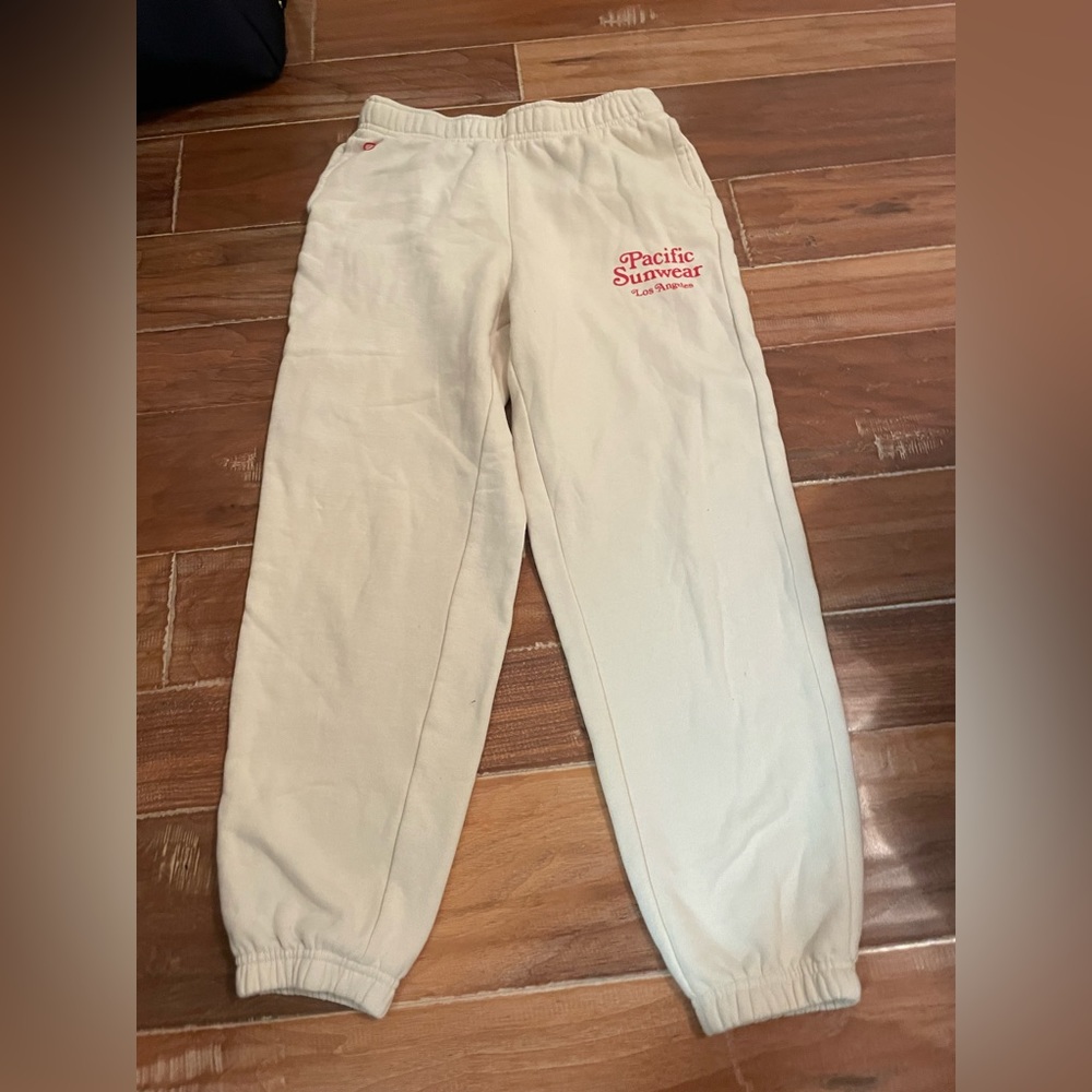 cream pacsun sweatpants